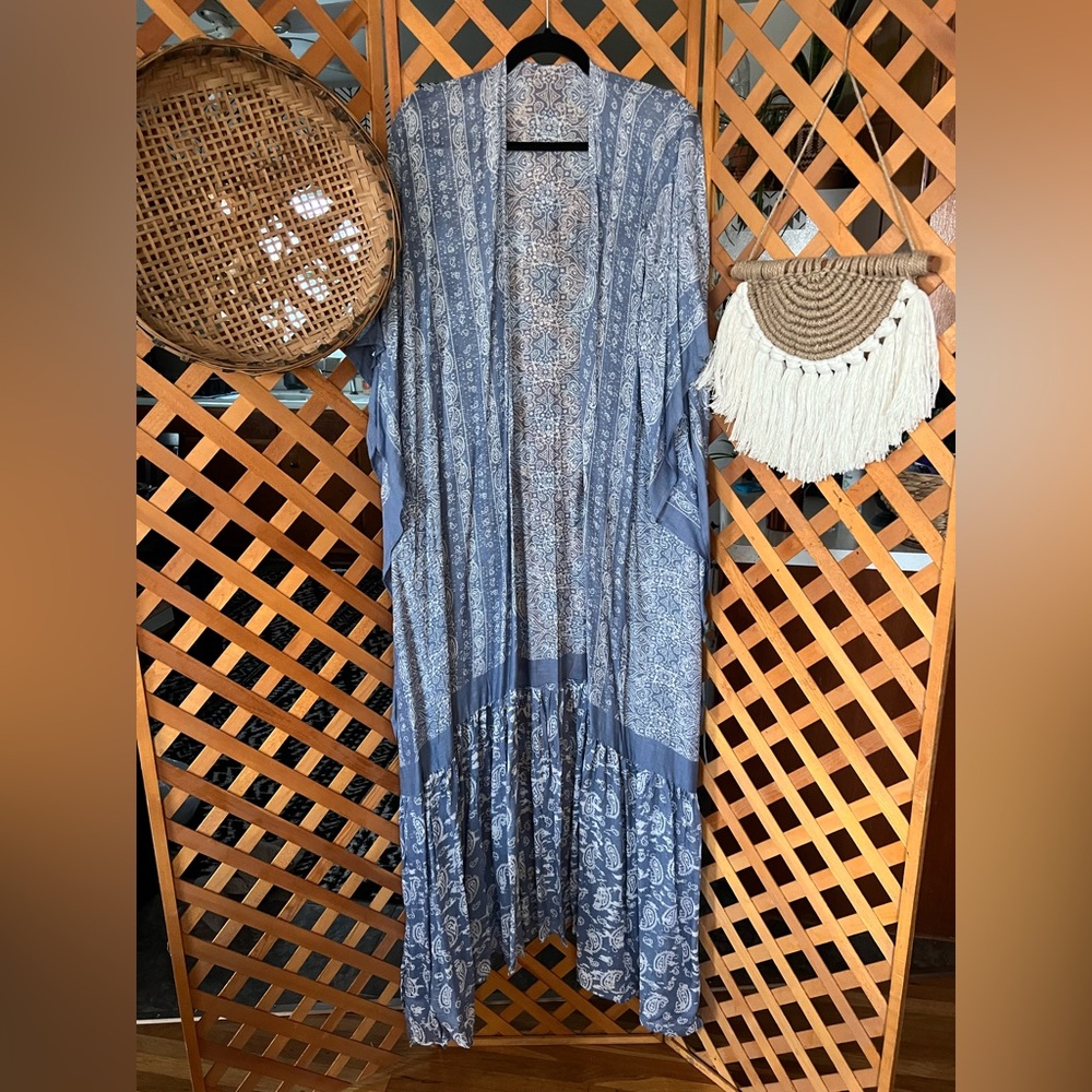Three Bird Nest Blue Paisley Duster Kimono